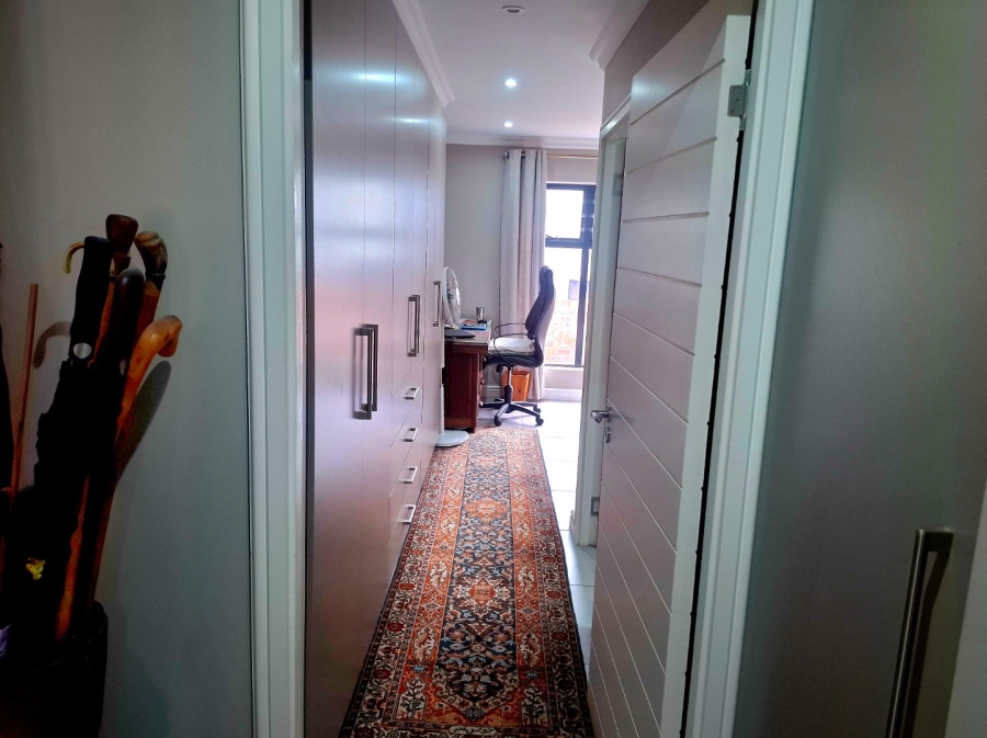 2 Bedroom Property for Sale in Hartenbos Central Western Cape